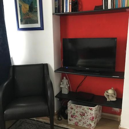 Noch Gemuetlicher Essen Bagian luar foto