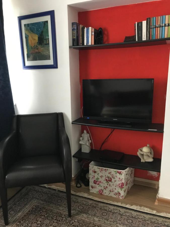 Noch Gemuetlicher Essen Bagian luar foto